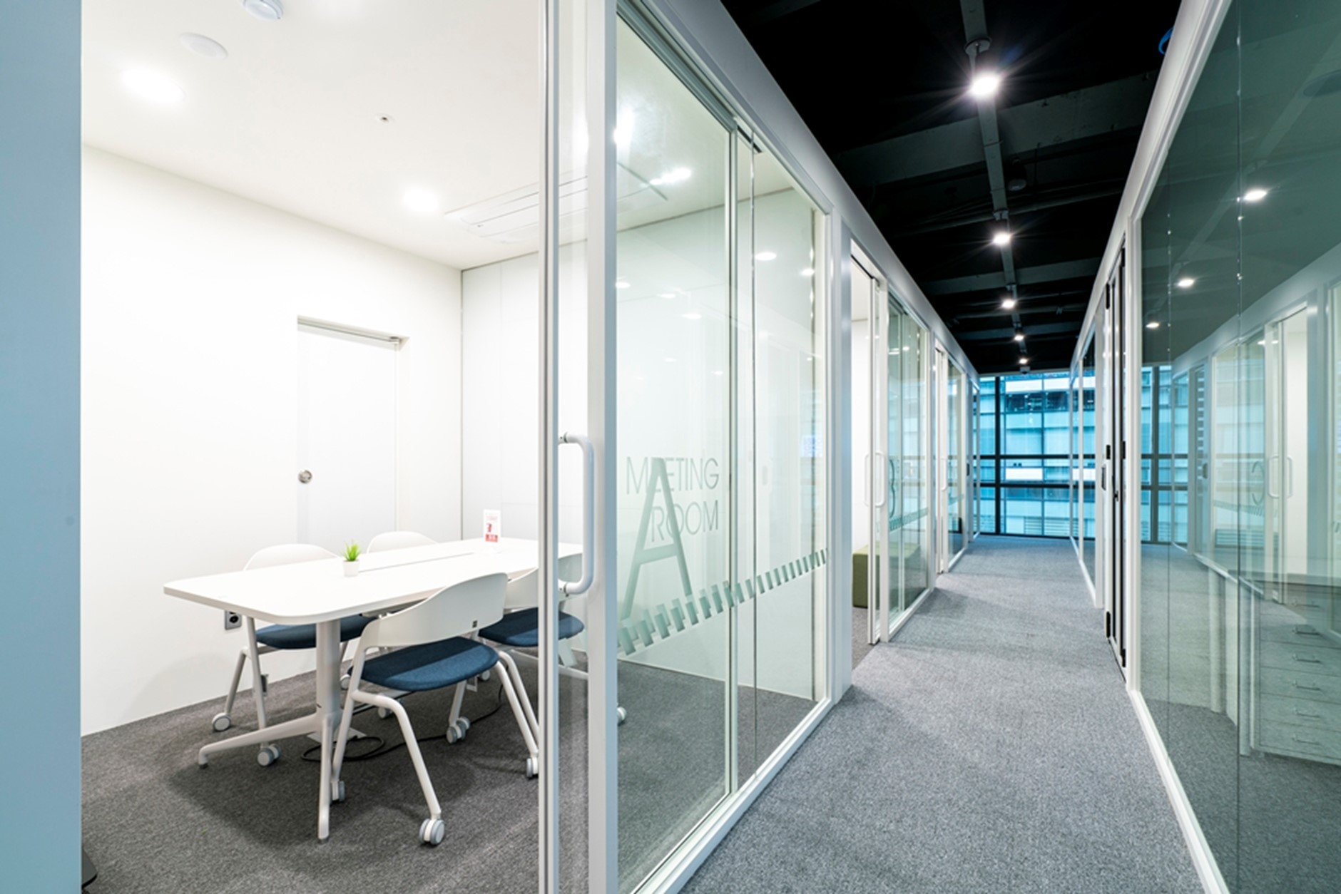 유형별 공유오피스 이용법: 한달 7만원에 커피-시리얼 무한으로 본전은 뽑고 시작하자 < People < 기사본문 - ㅍㅍㅅㅅ PPSS