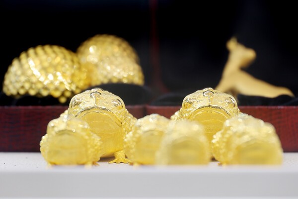 ‘12년 만에 최대 낙폭’…금값시세 급락 속에서도 “상승 랠리 계속될 것”