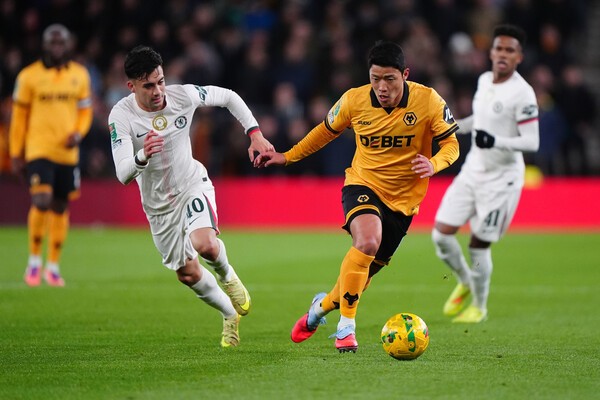 황희찬, 첼시전서 시즌 1호 도움...울버햄튼 EFL컵 16강 탈락 / 사진=연합뉴스