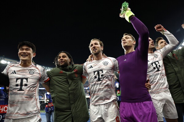 PSG 무너졌다…'김민재 활약' 뮌헨에 1-2 패 / 사진=연합뉴스