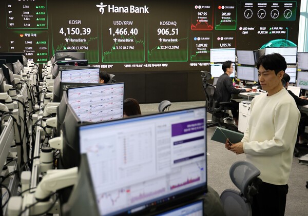 ‘美고용악화에 환율 주춤’…원/달러 1,461.0원대 출발 / 사진=연합뉴스