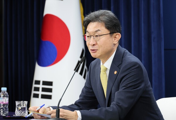 ‘빚투’ 과열 속 신용대출 우려?…이억원 “리스크 관리가 핵심” / 사진=연합뉴스