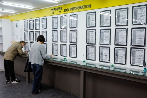 ‘60대 이상 취업 꾸준히 상승’…10월 고용률 역대 최고 기록 / 사진=대한민국 정책브리핑