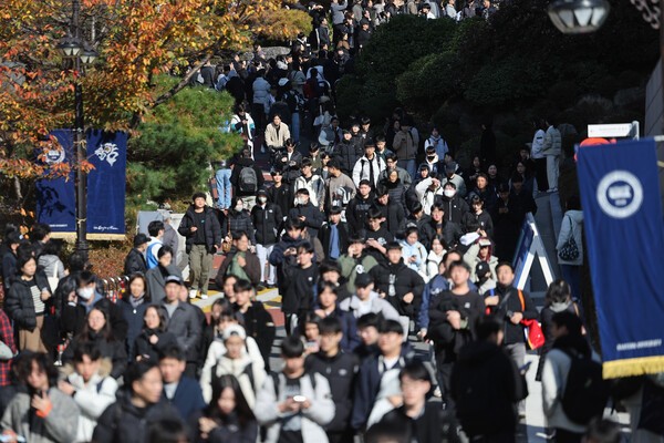 논술고사 마친 수험생들