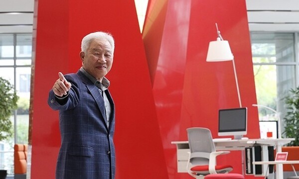 퍼시스홀딩스, 오너 지배 구조 고착화 속 낮은 주주환원... 내부거래 의... - 뉴스 썸네일 이미지