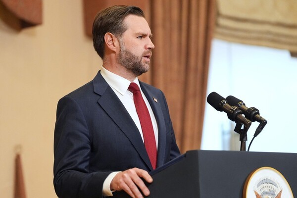 협상 결렬 후 발표하는 JD 밴스 부통령