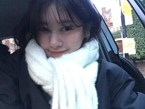 정소민, 하이넥으로 전한 포근한 계절 스타일링