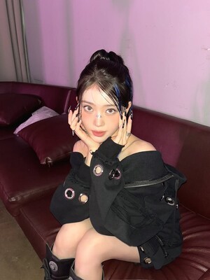 케플러 샤오팅, 생일 맞아 비하인드 컷 공개...사랑스러운 매력 가득