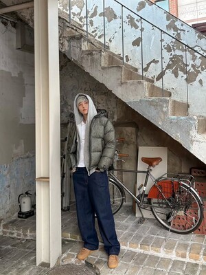 덱스, 록히드마틴 어패럴 화보 공개... 캐주얼한 스타일링도 소화