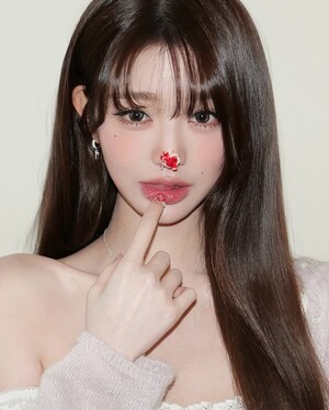 장원영, 디저트보다 더 달콤한 화보 공개