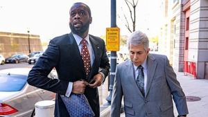 ‘오바마 선거자금 불법기부’…프라스 미셸, 징역 14년형 중형 선고