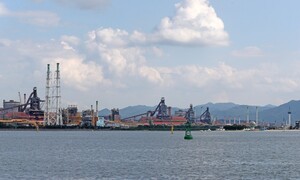 포스코 또 참사...청소작업 중 유해가스 흡입, 직원들 의식불명